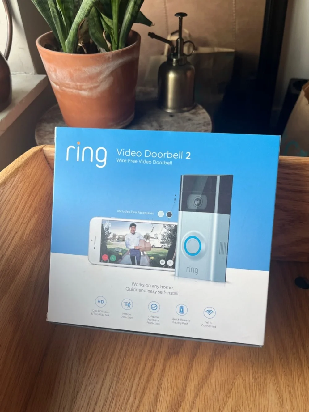 Ring Video Doorbell 2 Box – silver and brown plate covers